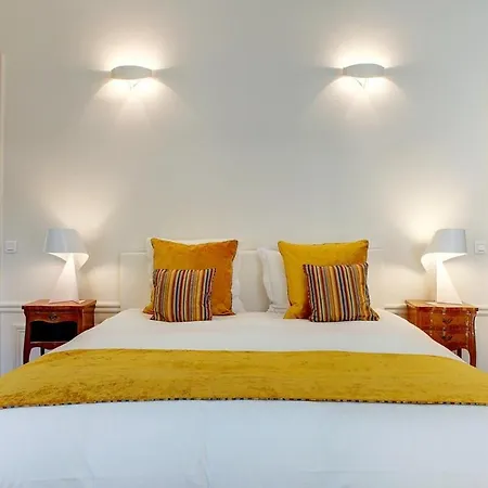 In A Great Location Close To The Eiffel Tower Daire Paris