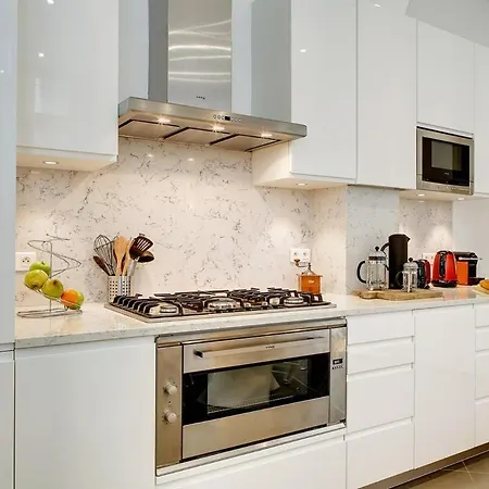 In A Great Location Close To The Eiffel Tower Daire Paris