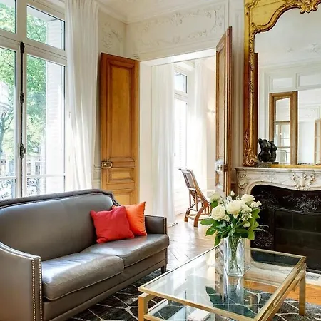 Apartment In A Great Location Close To The Eiffel Tower